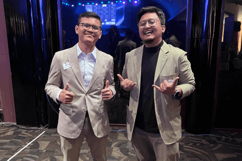 Associate UX Engineer Web & Android media 11