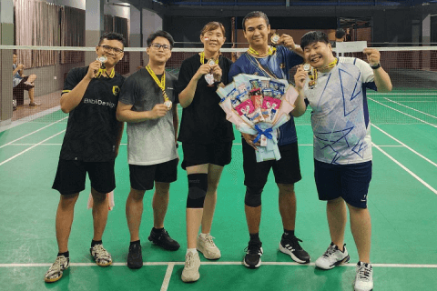 Associate UX Engineer Web & Android media 15