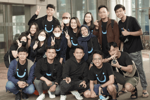 Associate UX Engineer Web & Android media 2